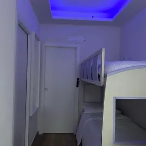 Bunk Bed - 4 Affittacamere