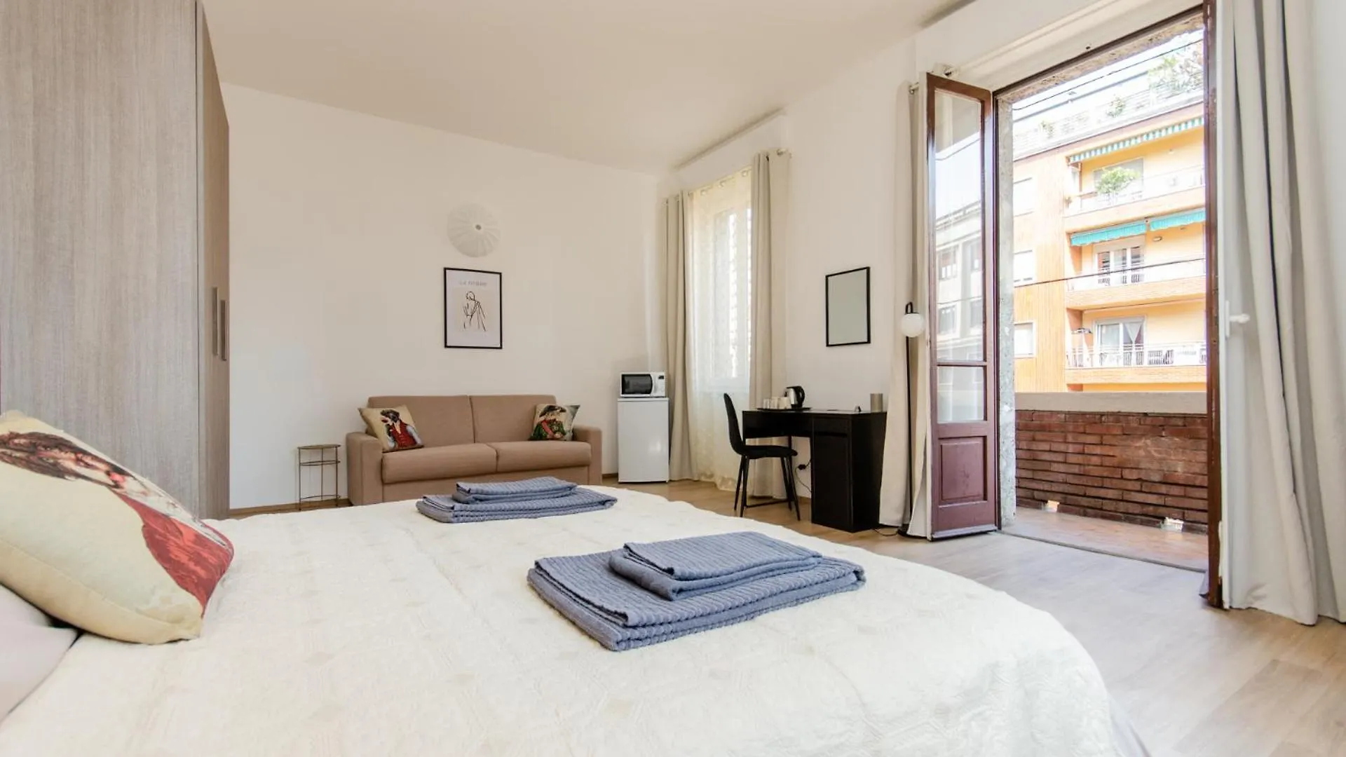 Beige Room Milán 0*,  Italia